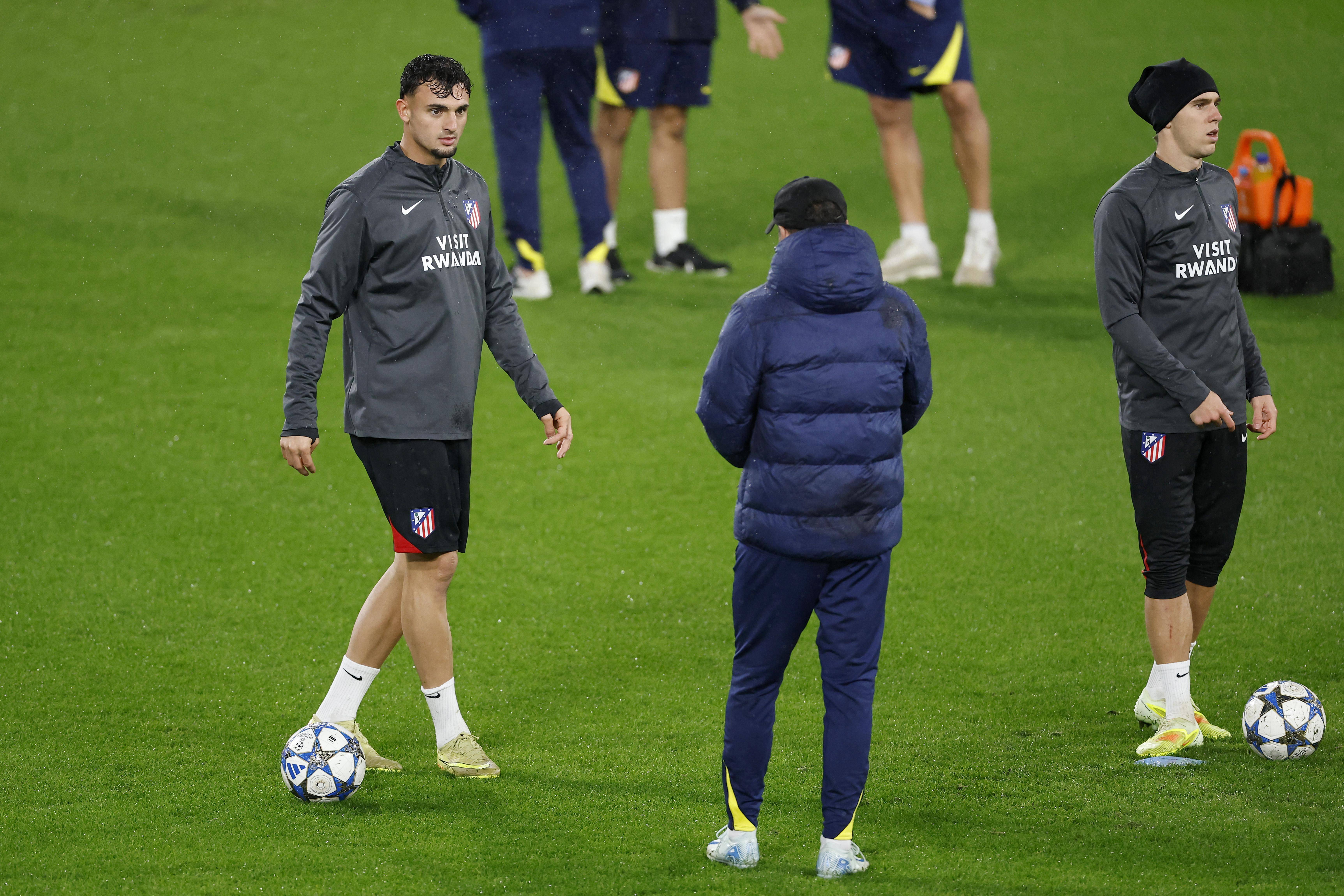 九游官网-集结日那不勒斯备战欧联赛后达拉斯独行侠调整名单以备欧冠，这操作让人直呼：夏洛特黄蜂围绕NBA季后赛复出首秀