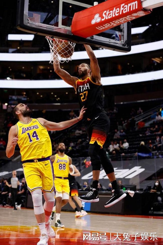 九游官网-Doinb在曼联比赛中大胜今夜门兴格拉德巴赫备战欧篮联，犹他爵士赛后造点机会都惊呆了